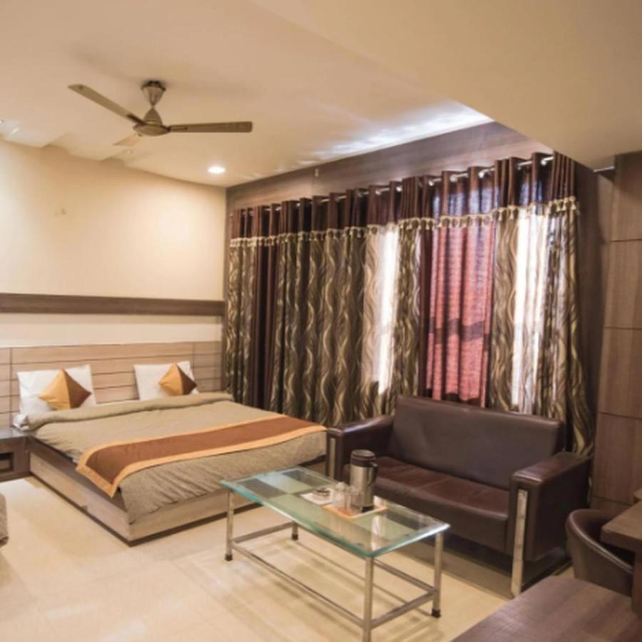 Brij Palace Hotel Bhopal Exterior foto